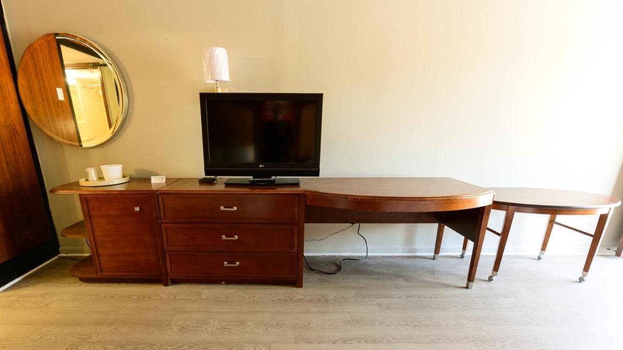 Motel Oaks Nc Greensboro